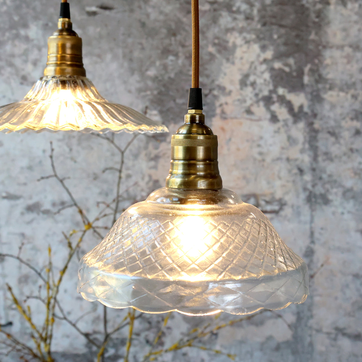 Lampe med messingtop