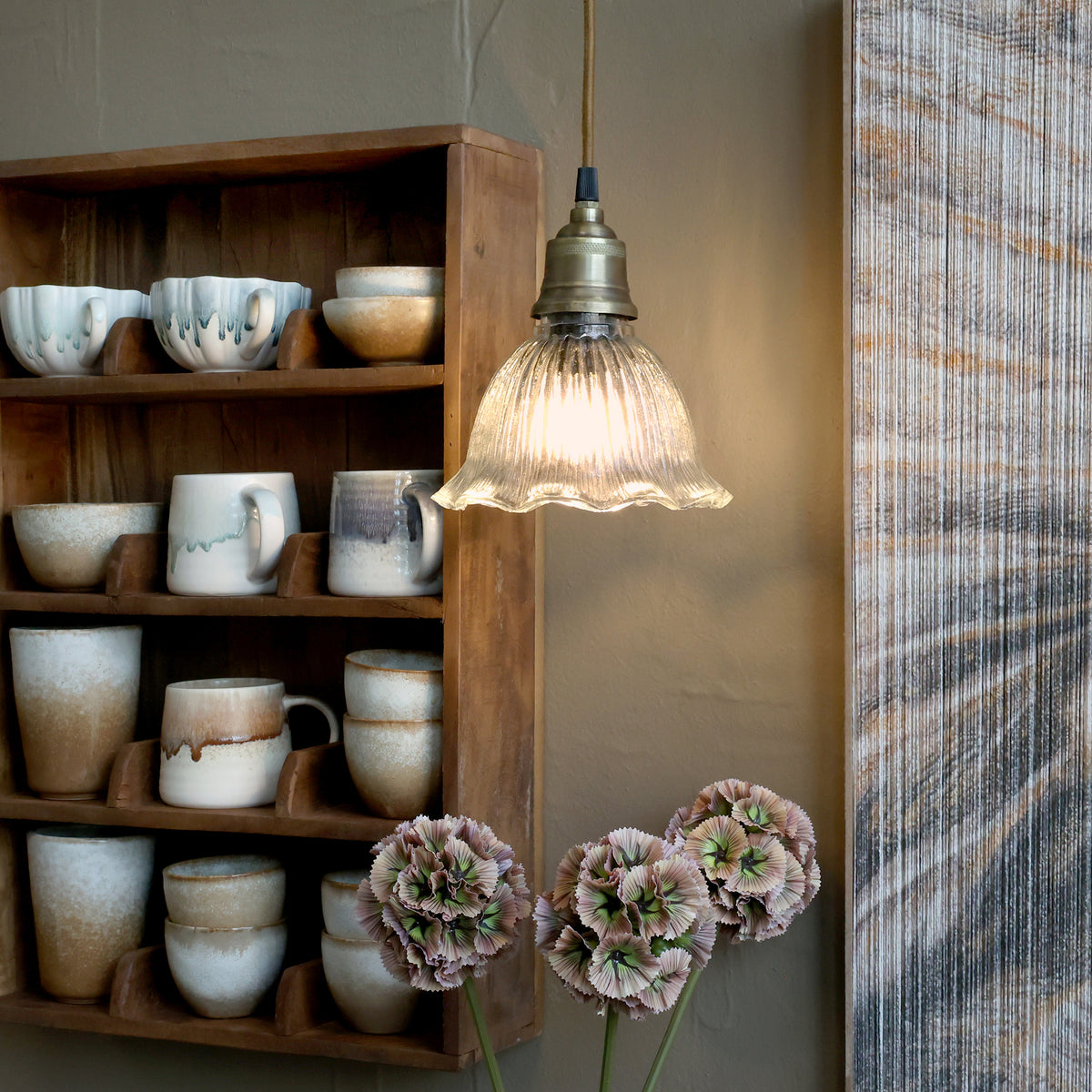 Lampe med messingtop