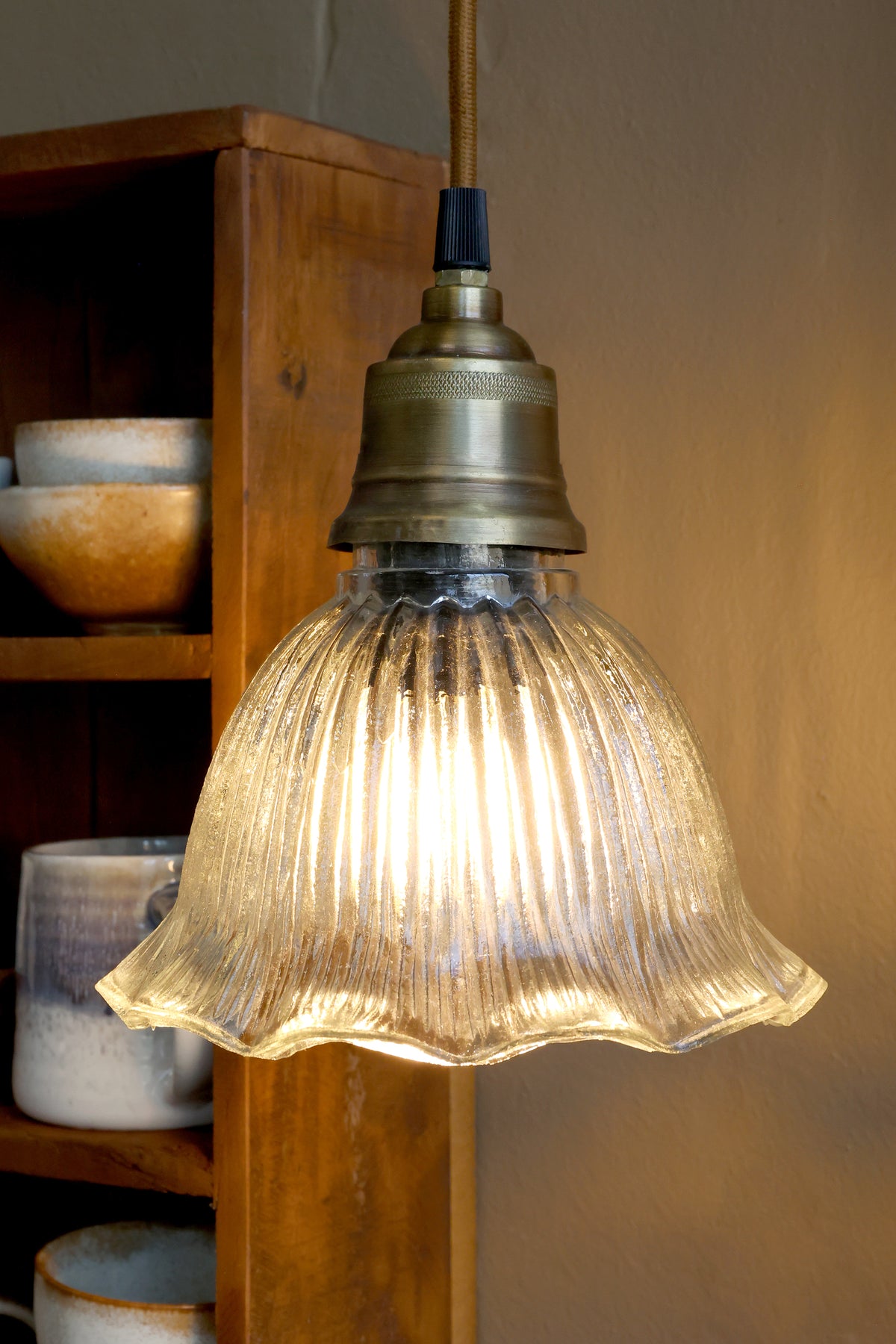 Lampe med messingtop
